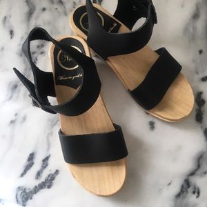No. 6 Wooden Clog Sandals